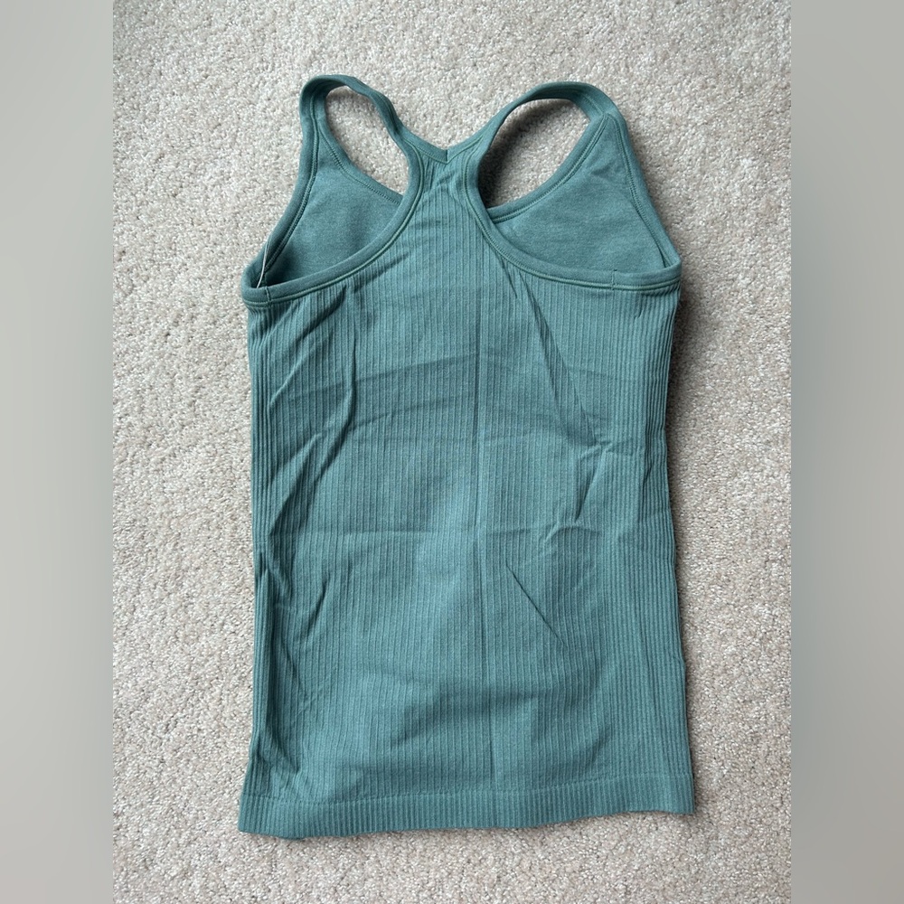 Ribbed Athletic Tank - Picture 2 of 3